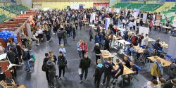 Szukasz pracy, zastanawiasz si� nad wyborem szko�y lub  kierunkiem  dalszego kszta�cenia  - przyjd� na targi