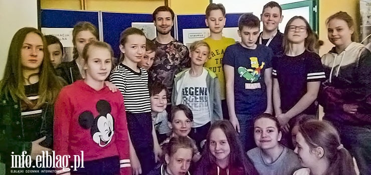 Jan Mela w Elblągu. Podróżnik spotkał się z uczniami SP nr 12