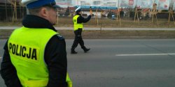Elbl�g. Rozp�dzili si� tak, �e stracili prawa jazdy