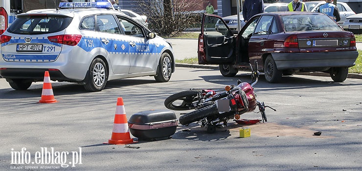 Wypadek na skrzyowaniu Odrodzenia z Szarych Szeregw. Jedna osoba poszkodowana