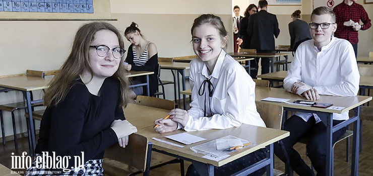 Egzamin w cieniu strajku. Gimnazjaliści kończą zmagania, obyło się bez niespodzianek