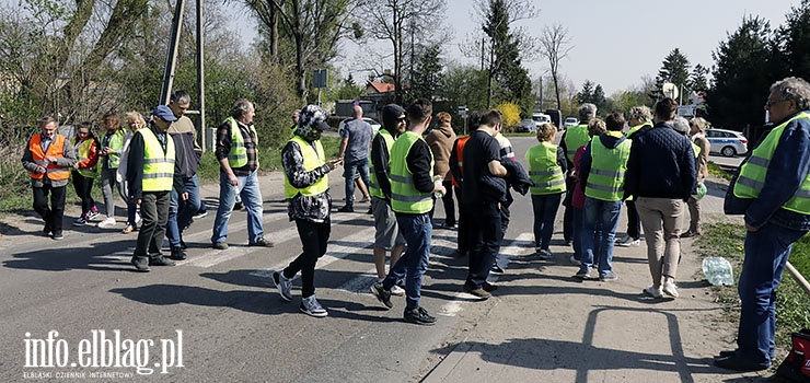 Protest w Gronowie Górnym. Mieszkańcy na godzinę zablokowali ul. Szafirową
