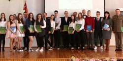 Maturzy�ci z ZSEiO zako�czyli rok szkolny. Zobacz fotorelacj� z wydarzenia