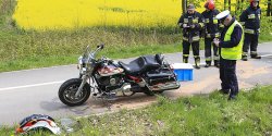 Krasny Las: Motocyklista z 9-letnim pasa�erem wjecha� do rowu