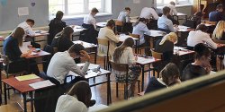 "Nastawili�my si� na wysoki poziom". Za nami egzamin maturalny z chemii