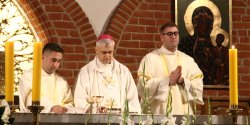 "Umocnieni darem Ducha �wi�tego". �wi�cenie kandydat�w na diakon�w w elbl�skiej Katedrze