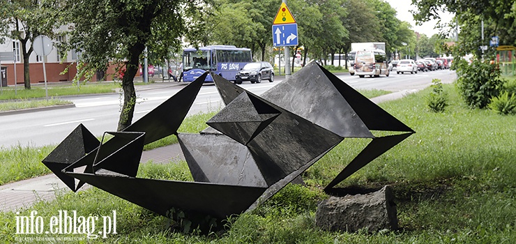 Poznaj elbląskie formy przestrzenne. Co przedstawia konstrukcja przy Tysiąclecia? (odc.8)