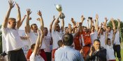 Zwycistwo na koronacj. Concordia wygraa z Mamrami i wzniosa puchar za awans do 3 ligi. Zobacz ZWYCISKIEGO GOLA