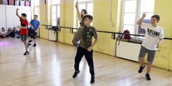Ju� dzi� IX Gala Taneczna Cadmans jak do wyst�p�w przygotowywa�y si� dzieci z grupy hip-hop?