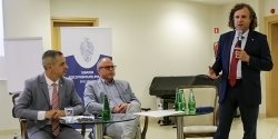 "Katechizm dla przyszego rzdu". Jacek Karnowski w Elblgu mwi o 21 tezach samorzdowych