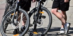 W wakacje zwi�ksza si� zagro�enie kradzie�y rower�w