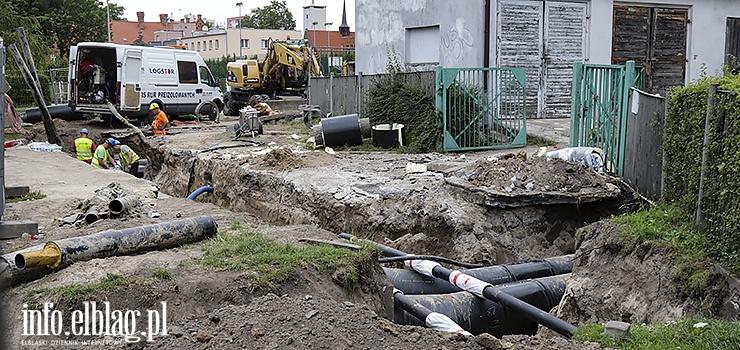 Szpecce rury ciepownicze znikn z ulicy Sochaczewskiej