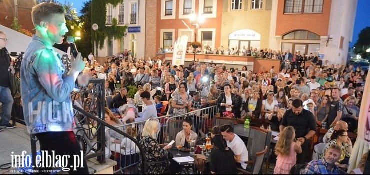 DeDe Negra i zespół Masters przyciągnęli na Starówkę prawdziwe tłumy – zobacz zdjęcia