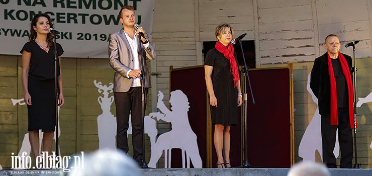 Wieczór piosenek niepoważnych i poważnych z udziałem elbląskich aktorów
