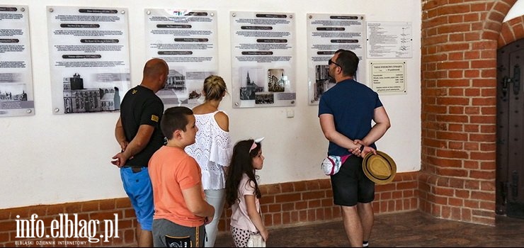 Stworzyli w Katedrze tablice informacyjne z myślą o... turystach. Co przedstawiają?