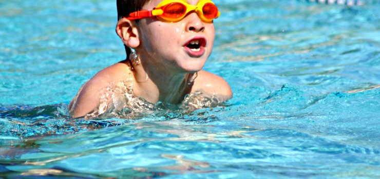 Nauka pływania z MOSiR-em
