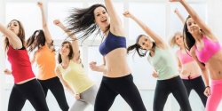 �wicz i ta�cz, czyli Zumba z MOSiR-em