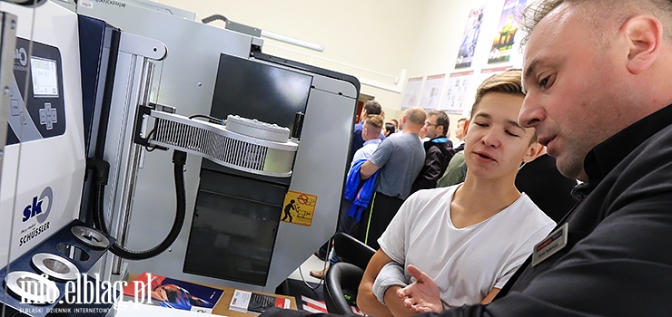 Codziennie przy ul. Bema kształci się 900 przyszłych fachowców. Niebawem centrum powiększy się o nowy budynek