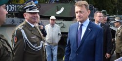 100-lecie dywizji. Dow�dztwo 16. PDZ czekaj� przenosiny do... Olsztyna