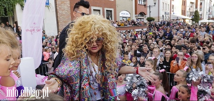 Zobacz, jak elblążanie bawili się podczas wizyty Magdy Gessler w Elblągu i koncertu Pauli (film)