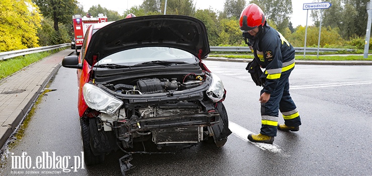 Zdarzenie na ulicy Radomskiej. 29-letni kierowca wjechał w barierki