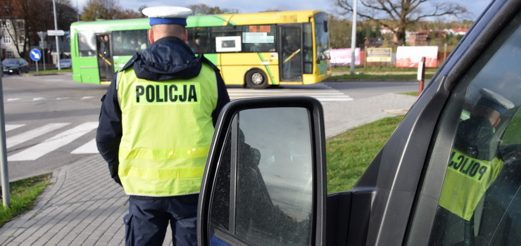 Mczyzna zosta ukarany za kierowanie autobusem bez... okularw