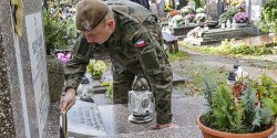 "Dziki tym ludziom yjemy w wolnej Polsce". Terytorialsi uporzdkowali groby onierzy Armii Krajowej