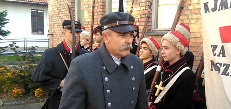 101 lat temu Józef Piłsudski powrócił z Magdeburga do Warszawy. Elblążanie odtworzyli to wydarzenie