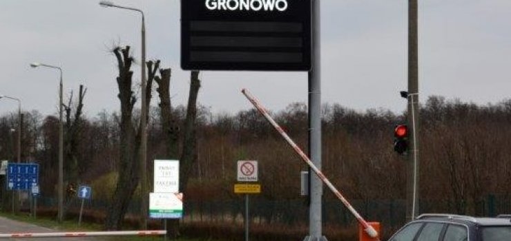 Wstrzymana odprawa na przejściu granicznym w Gronowie