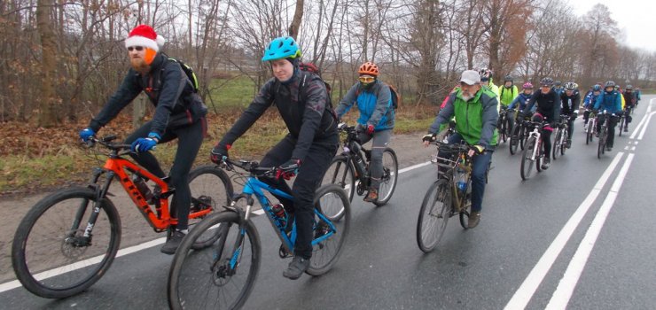 Rowerami do elektrowni wodnej. Relacja z wycieczki