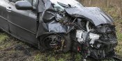 Jelenia Dolina: Stracił panowanie nad autem. Toyota uderzyła w drzewo