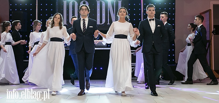 Studniówka II LO. Zobacz, jak się bawili maturzyści z "Jagiellończyka"