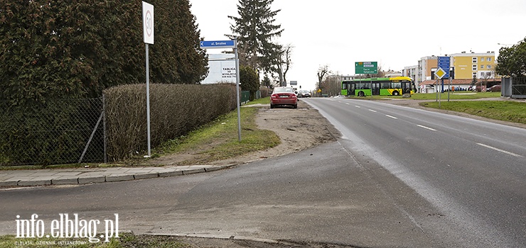 Mieszkańcy apelują o wybudowanie chodnika wzdłuż Królewieckiej