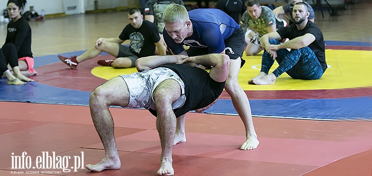 Weterani trenowali sztuki walki. "Projekt - Wojownik" w Elblągu