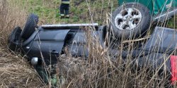 Dachowanie na DK 22 w pobli�u miejscowo�ci Karczowiska G�rne - zobacz zdj�cia