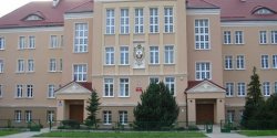 Zaj�cia w SP4 odwo�ane. To pierwsza szko�a, kt�ra si� na to zdecydowa�a