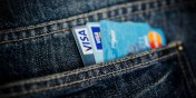 Visa i Mastercard zwiększają limit płatności bezdotykowych do 100 zł