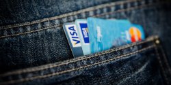 Visa i Mastercard zwi�kszaj� limit p�atno�ci bezdotykowych do 100 z�