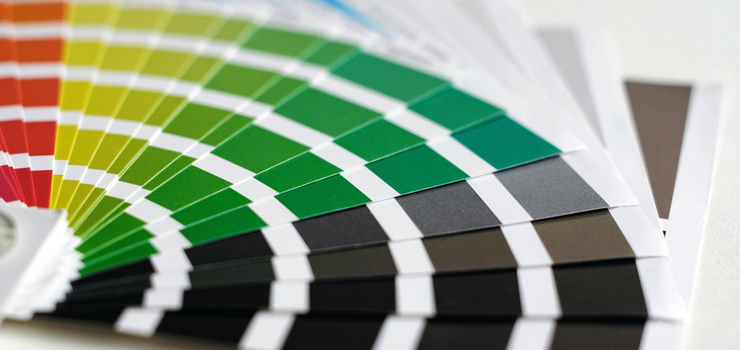 Pięć popularnych technologii druku teczek reklamowych - która najlepsza?