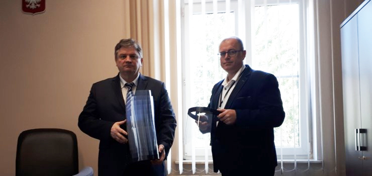 Przyłbice dla Szpitala Miejskiego