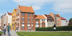 KAMIENICE PRZY MURZE – ruszy�a budowa na Starym Mie�cie
