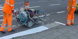 Rozpoczyna si� malowanie ulic. Na drogi Elbl�ga wyjedzie specjalistyczna firma
