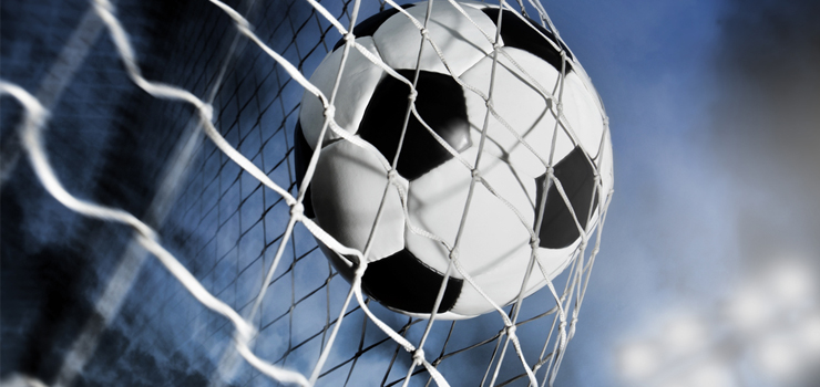 Piłka nożna wychodzi z „zamrażarki”