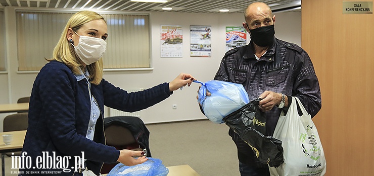 Uszyli 4 tysice maseczek. "Zapotrzebowanie w przedszkolach i obkach jest spore"