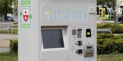 Kupi� bilet�ZKM�na placu Dworcowym? Trudna sprawa.�Biletomaty�s�, ale�nieczynne