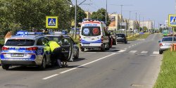 P�k. D�bka: Wjecha� w rowerzystk� na przej�ciu dla pieszych. Kobieta trafi�a do�szpitala