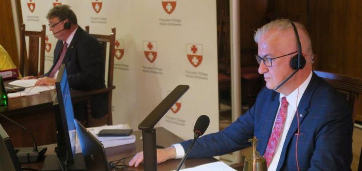 Zaskoczenia nie byo. Radni udzielili absolutorium prezydentowi Elblga