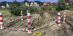 Jaka jest przyczyna rozlewisk przy zbiorniku retencyjnym przy Nowogr�dzkiej?