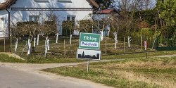 "Hamujemy rozw�j Pr�chnika?". Rozbudowa dzielnicy zniszczy�aby �u�awski�krajobraz