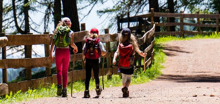 Kolonie w cieniu epidemii. Niektórzy zrezygnowali z organizacji wypoczynku, pozostałych sprawdzi sanepid